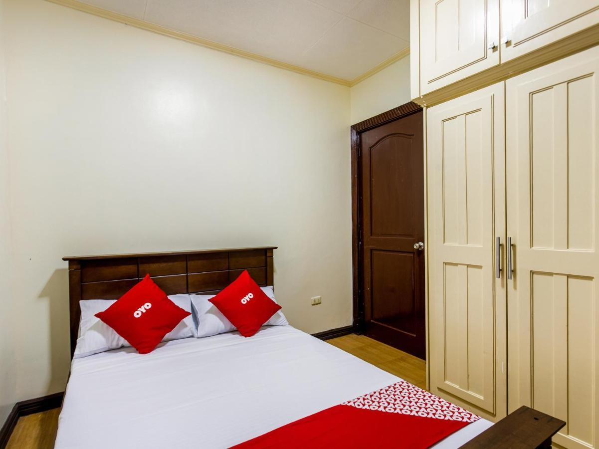 Oyo 831 Casa Maria Hotel Manila Esterno foto