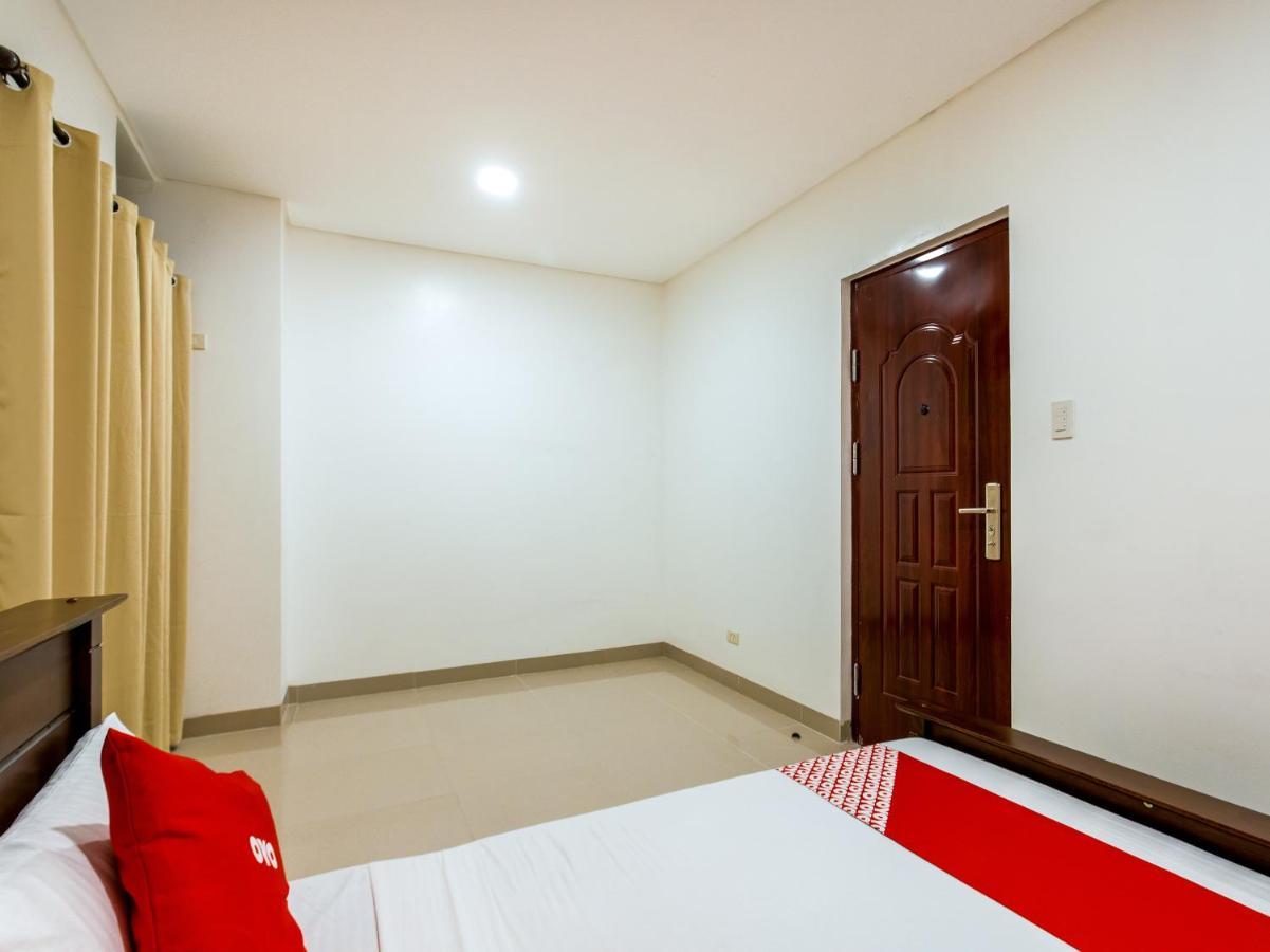 Oyo 831 Casa Maria Hotel Manila Esterno foto