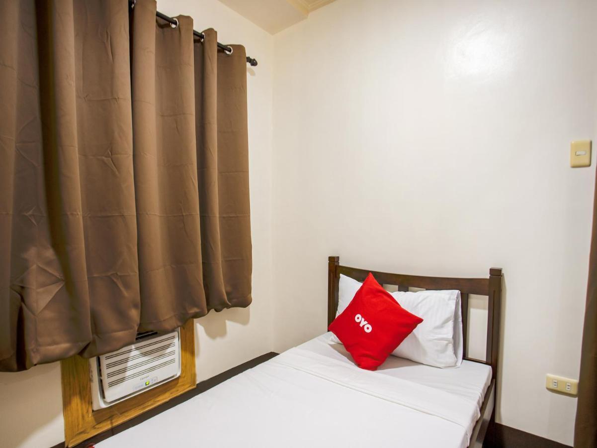 Oyo 831 Casa Maria Hotel Manila Esterno foto