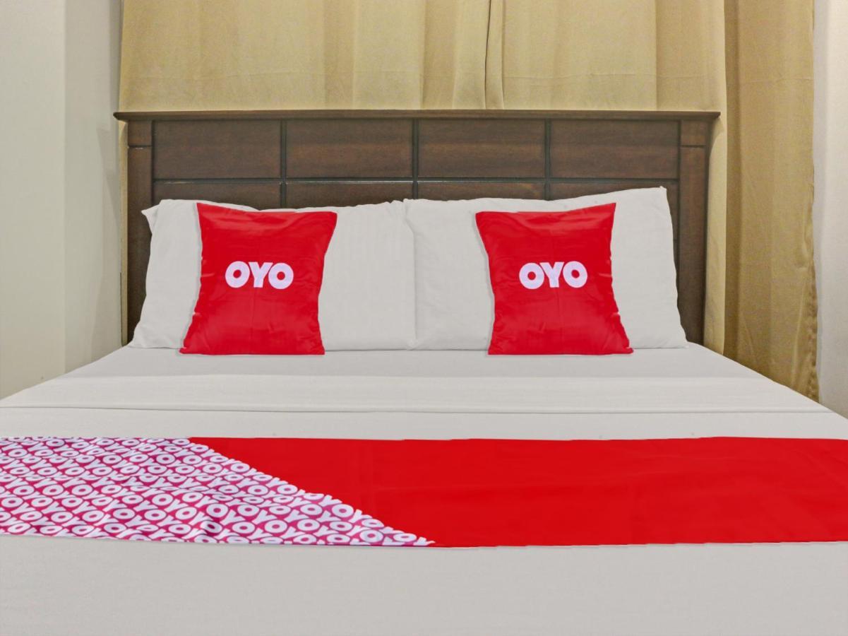 Oyo 831 Casa Maria Hotel Manila Esterno foto