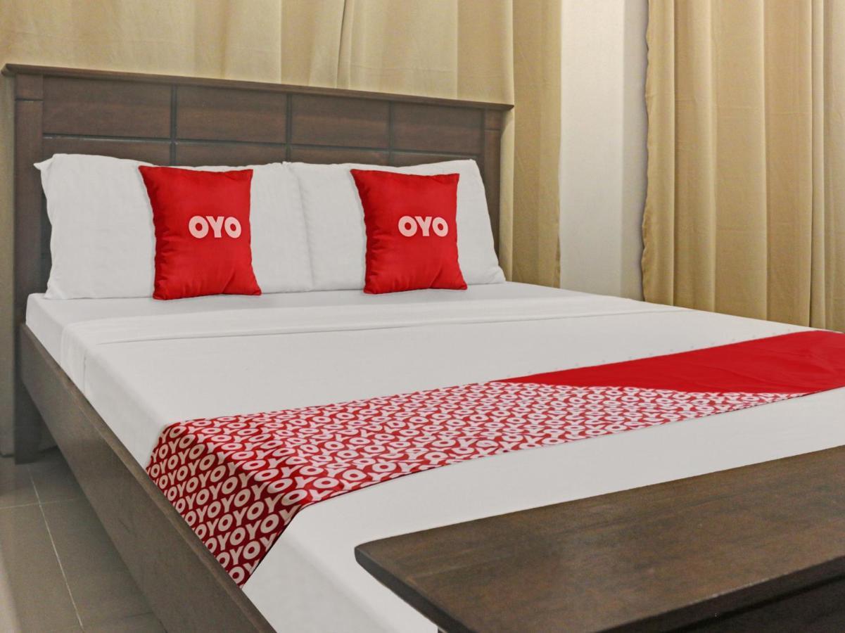 Oyo 831 Casa Maria Hotel Manila Esterno foto